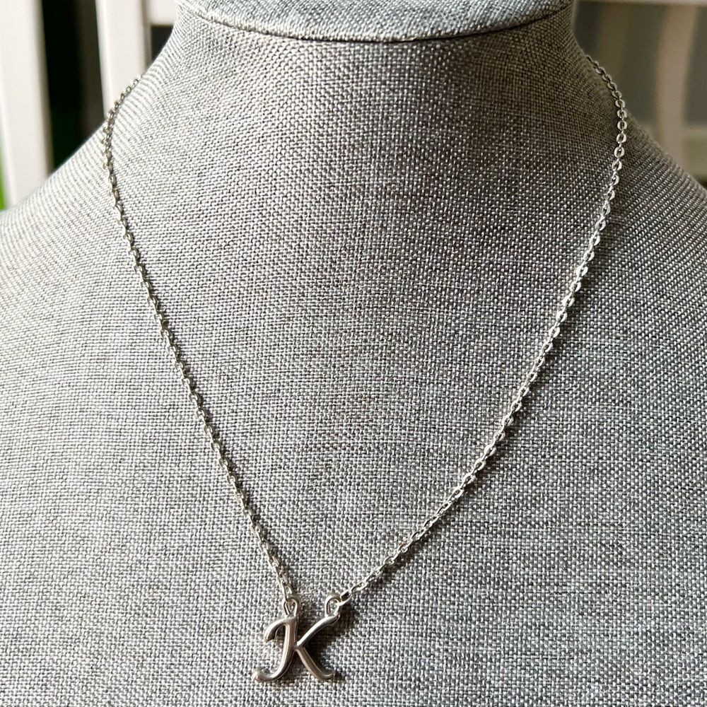 🍭6/$30 K initial pendant silver tone necklace